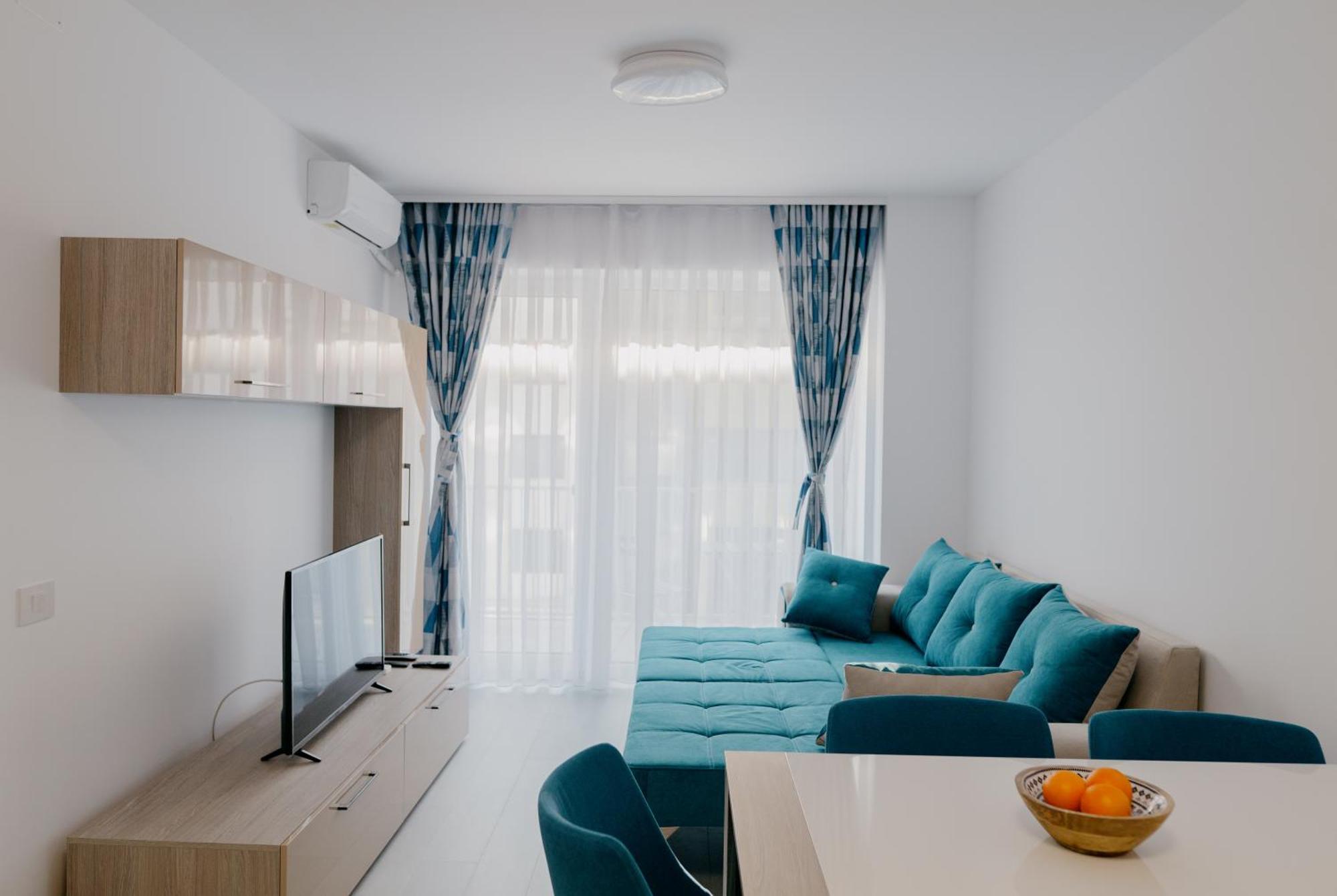 Royal Blue Property ออราแด ภายนอก รูปภาพ